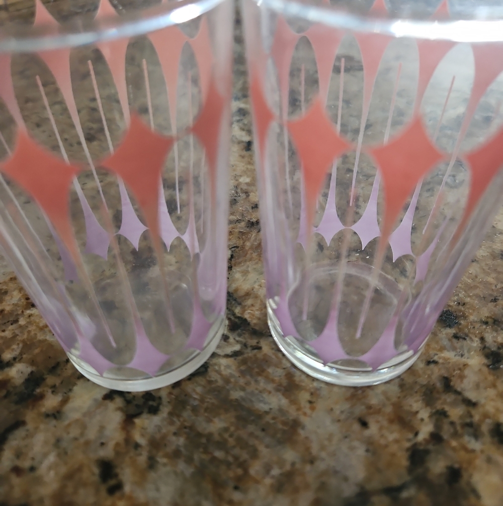 Pink and Lavender Retro Geometric Glass Tumbler Pair
